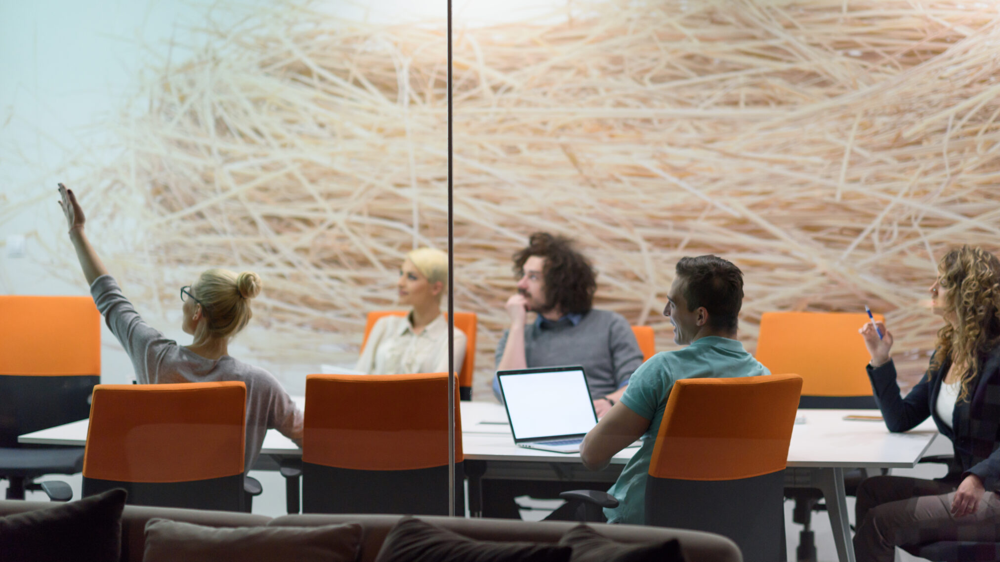 五种截然不同的工作场所，共享同样无缝的视频会议体验